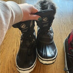 Tamarack Black Winter Boots